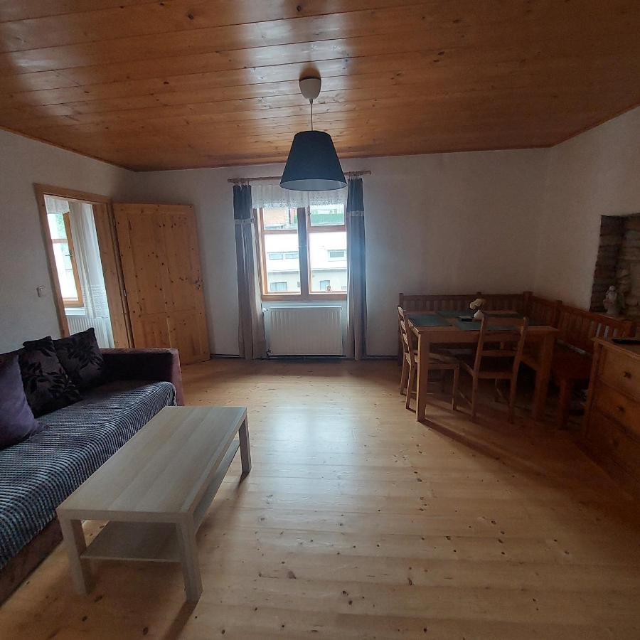 Apartmany U Tri Slunci Hroubovice ภายนอก รูปภาพ