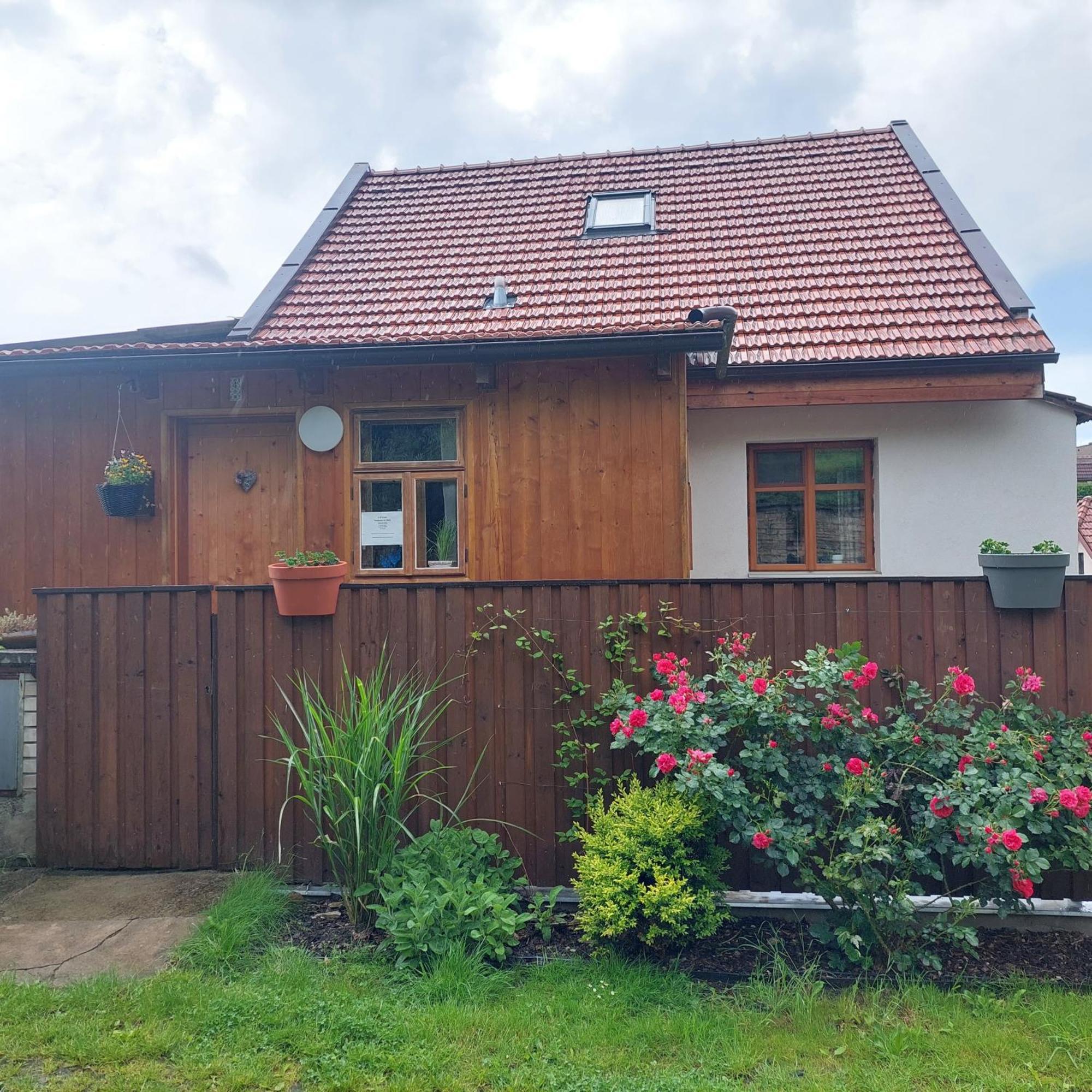 Apartmany U Tri Slunci Hroubovice ภายนอก รูปภาพ