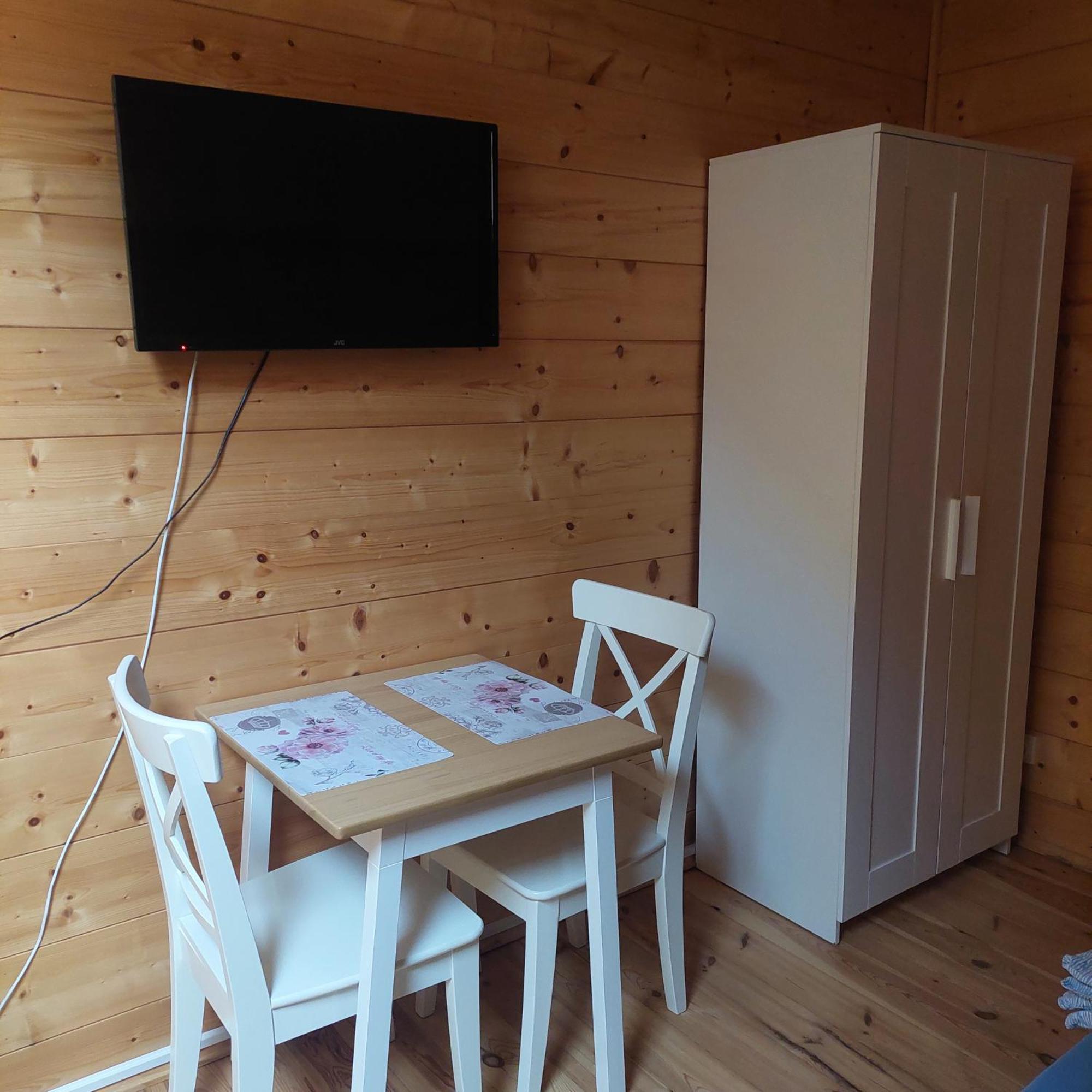 Apartmany U Tri Slunci Hroubovice ภายนอก รูปภาพ