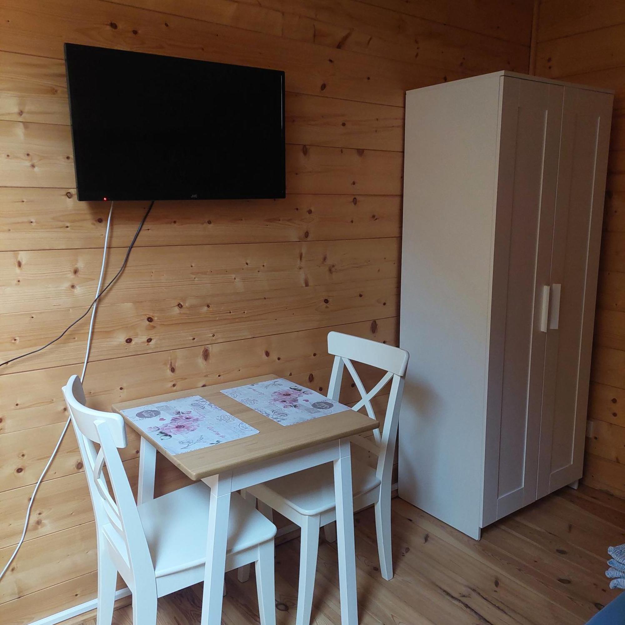 Apartmany U Tri Slunci Hroubovice ภายนอก รูปภาพ