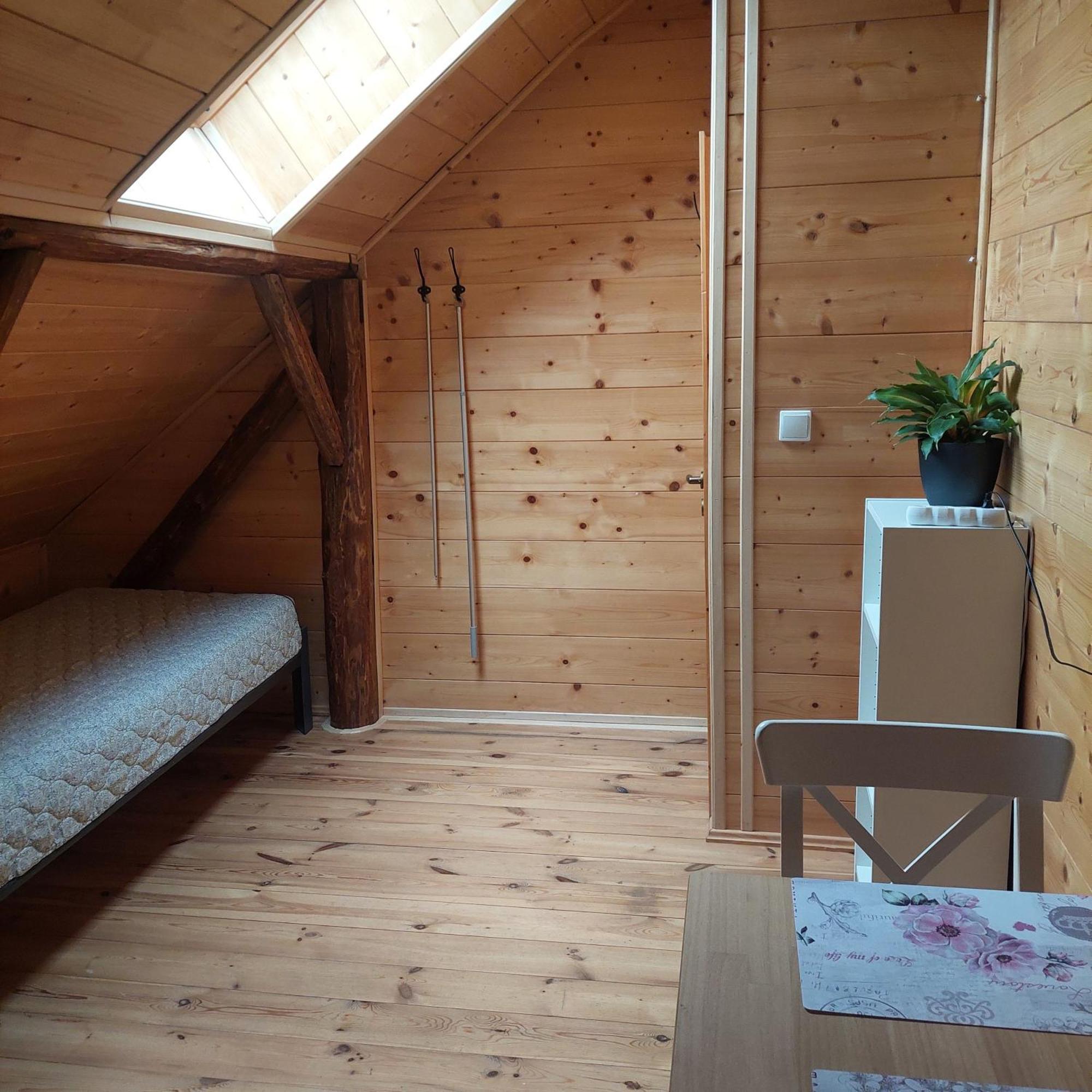Apartmany U Tri Slunci Hroubovice ภายนอก รูปภาพ